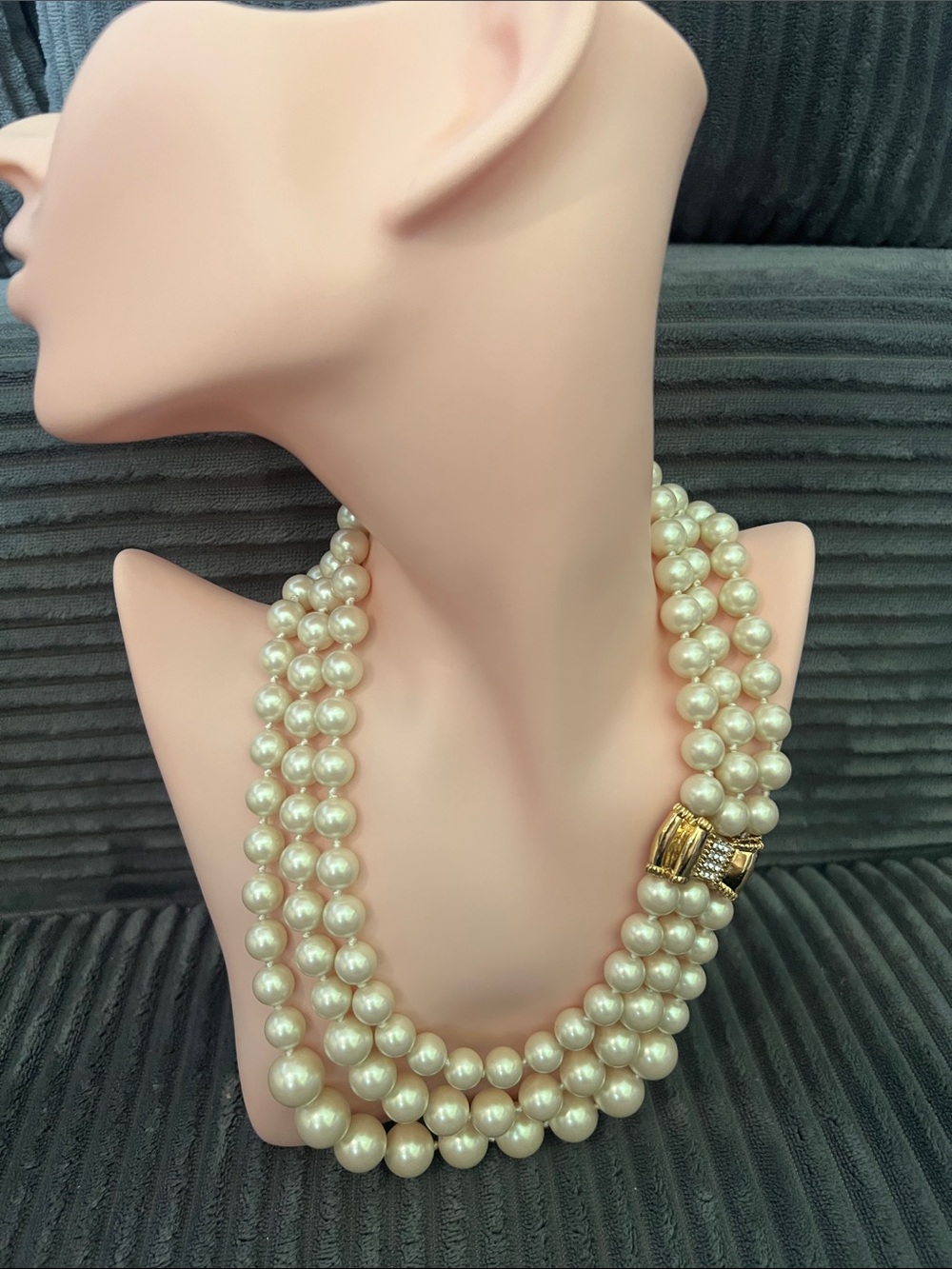 KATE SPADE New York Moon River Simulated Pear Pave Bow
Rose Gold Tone Necklace